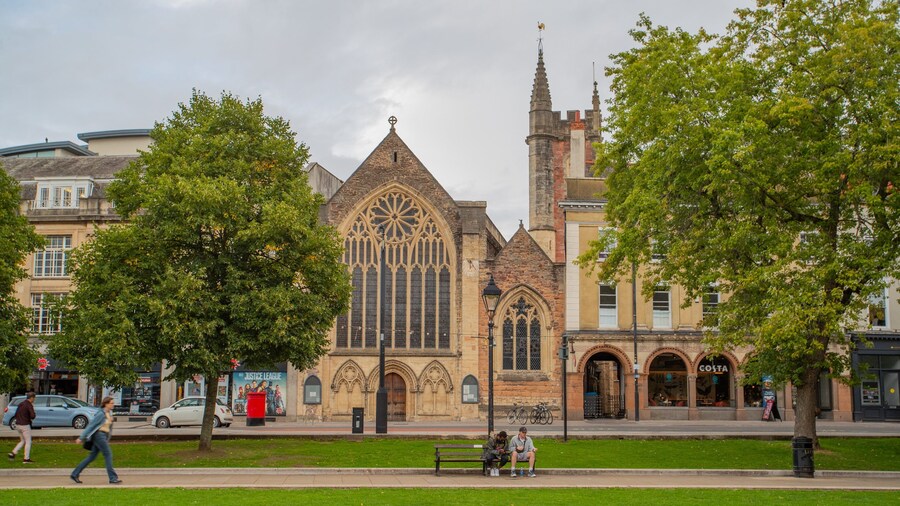 Lord Mayor\'s Chapel showing a park, a church or cathedral and heritage architecture