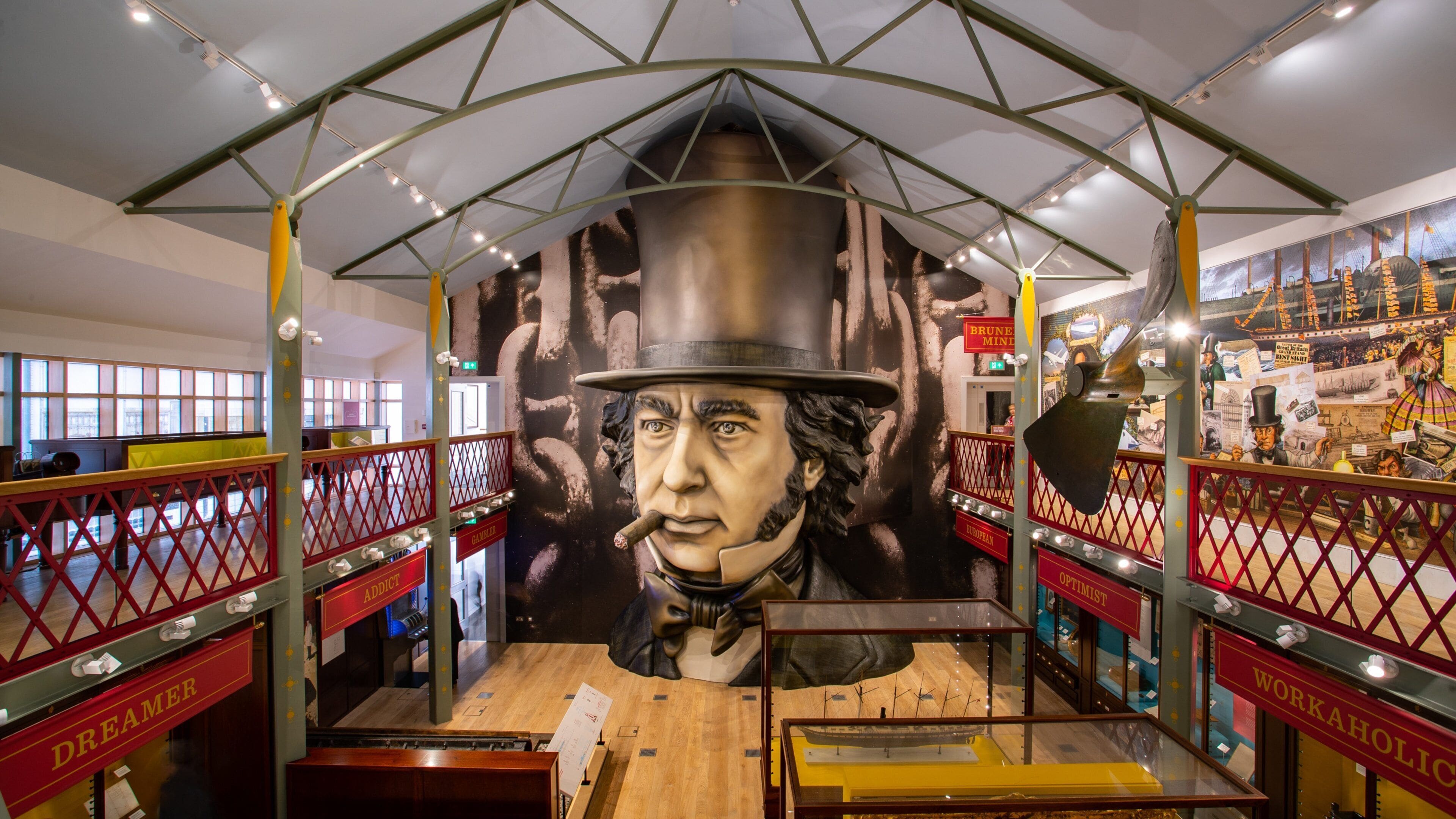 Bristol Floating Harbour which includes art and interior views