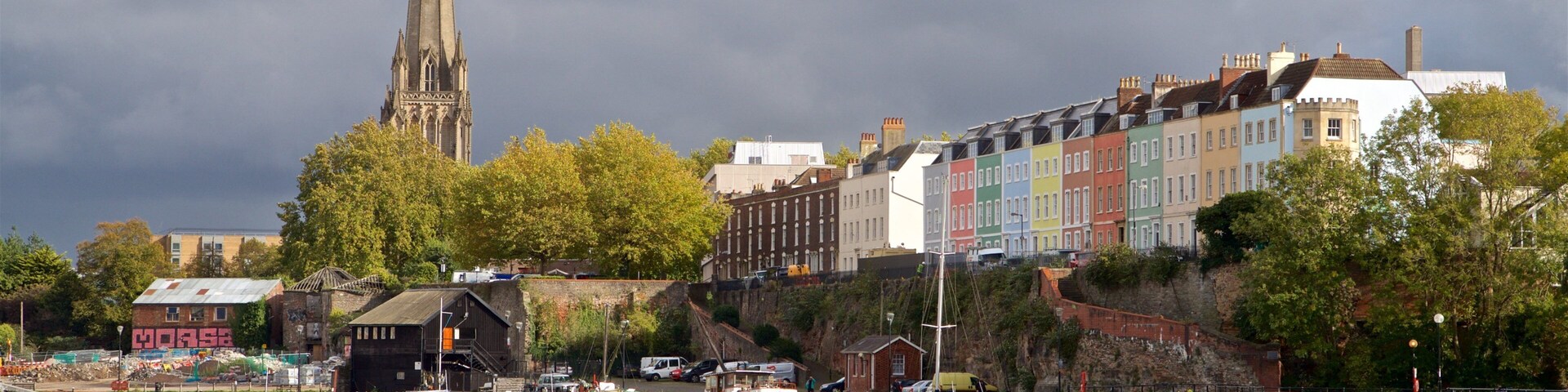 St. Mary Redcliffe Church showing a bay or harbor