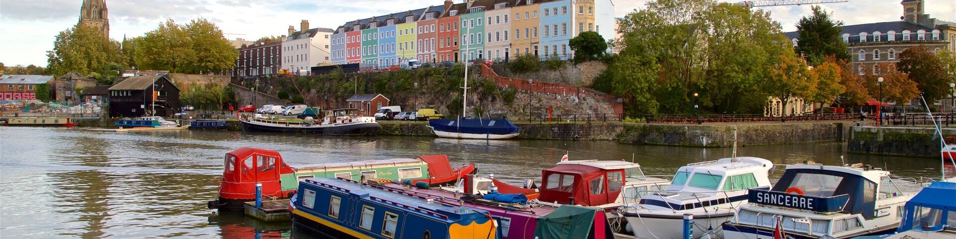 St. Mary Redcliffe Church showing a bay or harbour
