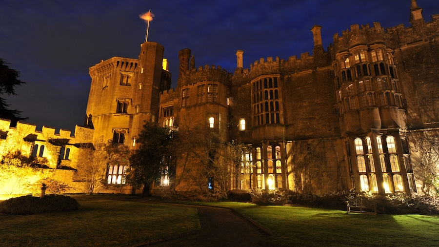 Thornbury Castle featuring heritage architecture, night scenes and chateau or palace