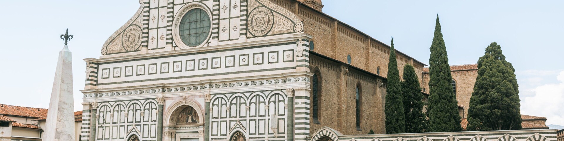 Santa Maria Novella showing a church or cathedral, street scenes and heritage architecture