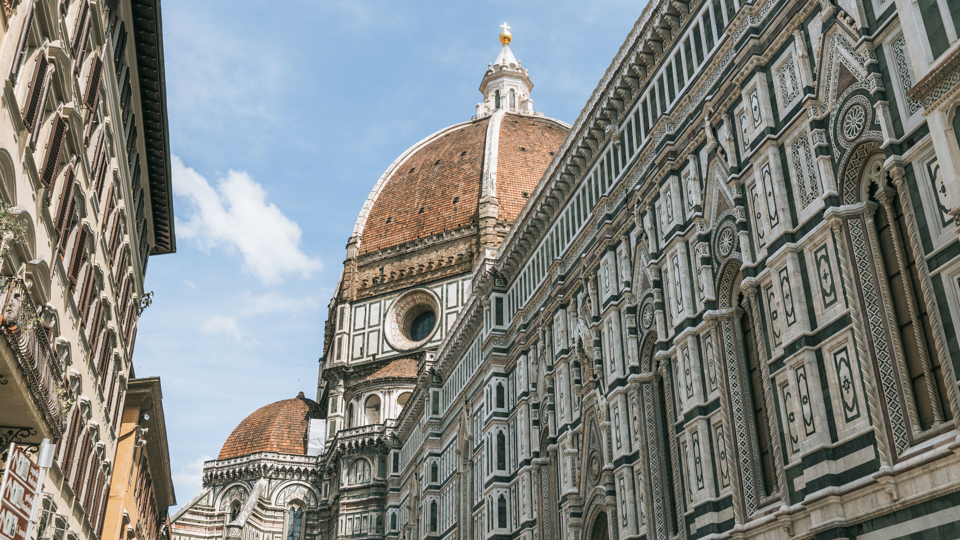 Duomo featuring heritage architecture and a church or cathedral