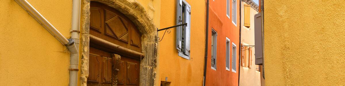 Rue Léopold Monestier à Mende (48000), Lozère en Occitanie, France