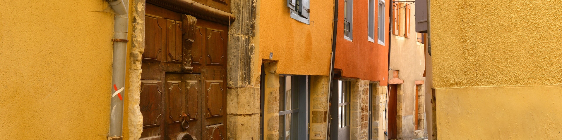 Rue Léopold Monestier à Mende (48000), Lozère en Occitanie, France