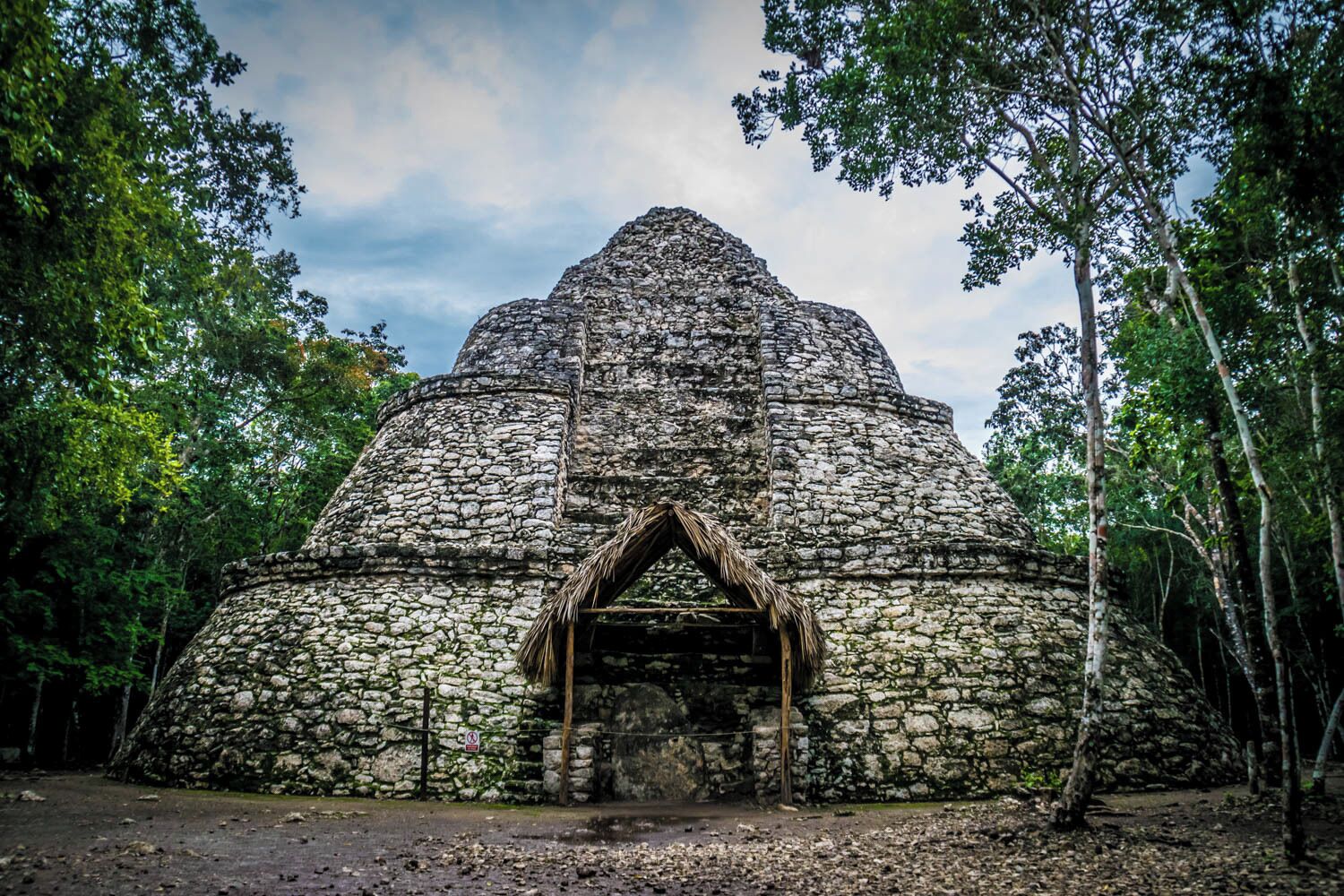 This is an ancient mayan observatory, located in Cobá—one of the largest archaeological sites I've visited. 

It is believed that Cobá was a really important city for the Mayas, since it was a major crossroad between all the cities around the Yucatan Peninsula.