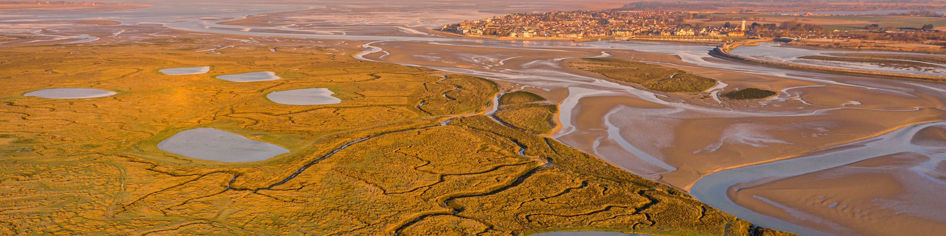 Lever du jour sur la baie de Somme - Vue aérienne sur Le Crotoy