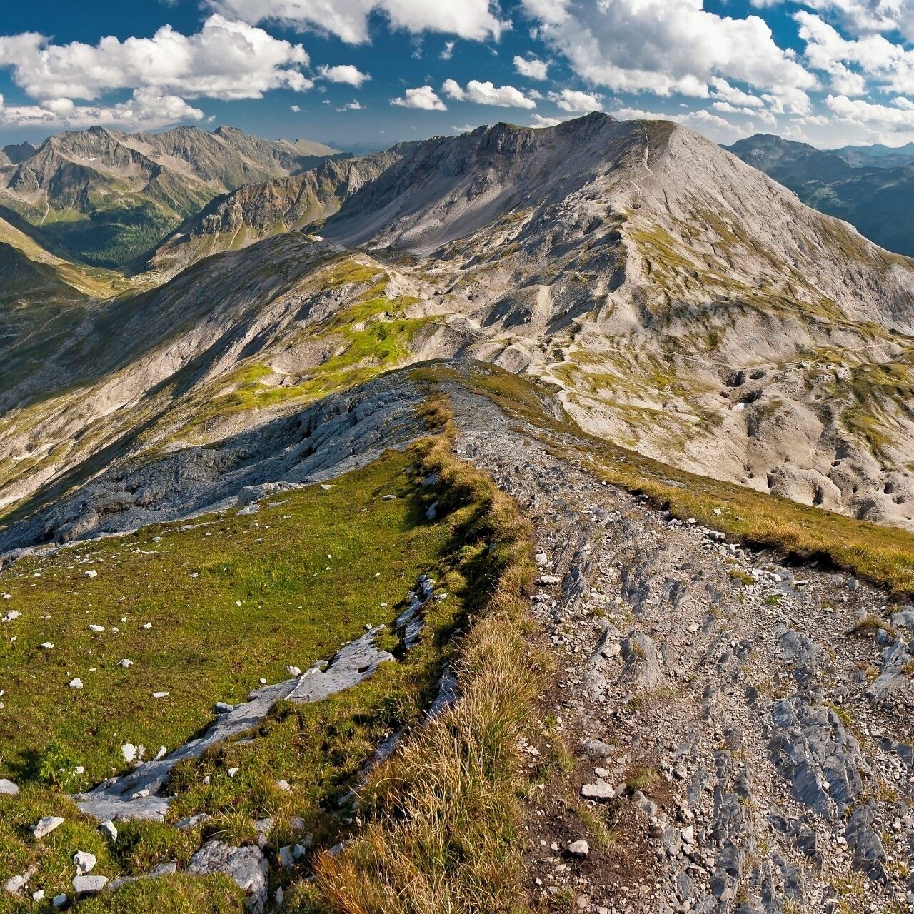 August 2011
Schladminger Tauern
View from Steyrische Kalkspitze (alt. 2.459 m) to Lungauer Kalkspitze (alt. 2.471 m) 
Dolomite part of these mountains