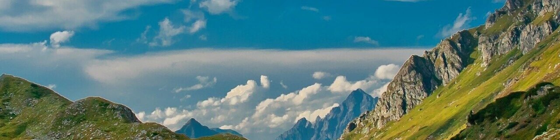 August 2011
Giglachseehuette, Schladminger Tauern, Austria
Giglachseehuette is located in altitude 1.950 m under the Lungauer and Steyrische Kalkspitze from west and Giglachsee lakes from east. It is a mountain hut open from June to September as most of the huts in Austrian Alps and offers overnight for 38 tourists. The view is to north via the Preunegg pass with a small glimpse of Dachstein massif.