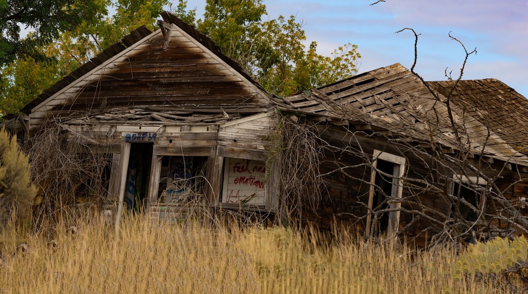 Eastern Washington Vista of Abandoned Ranch and Cascade Mountains Near Ellensburg