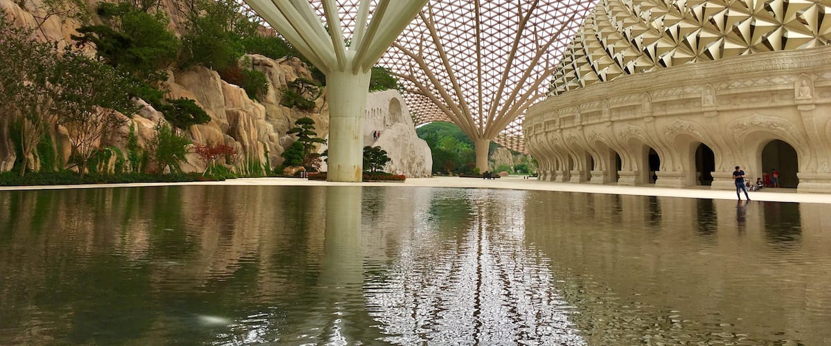 Awesome architecture building at 佛丁官, 牛首山, 南京,中国 #hiking - a new discovery rural scenic site in Nanjing #nationalpark #red #travel #reflections #landscape architecture #China #nature #golden
