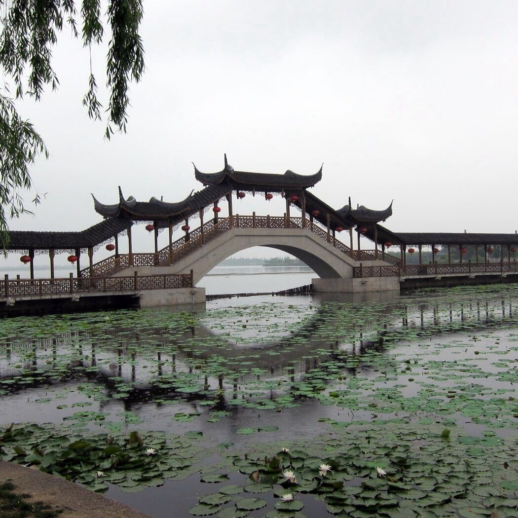 Kunshan Jinxi town - a beautiful historical water town hidden between the border of Shanghai and Jiangsu. It is located in the southwest of Kunshan city, about 45 minutes drive from Shanghai.