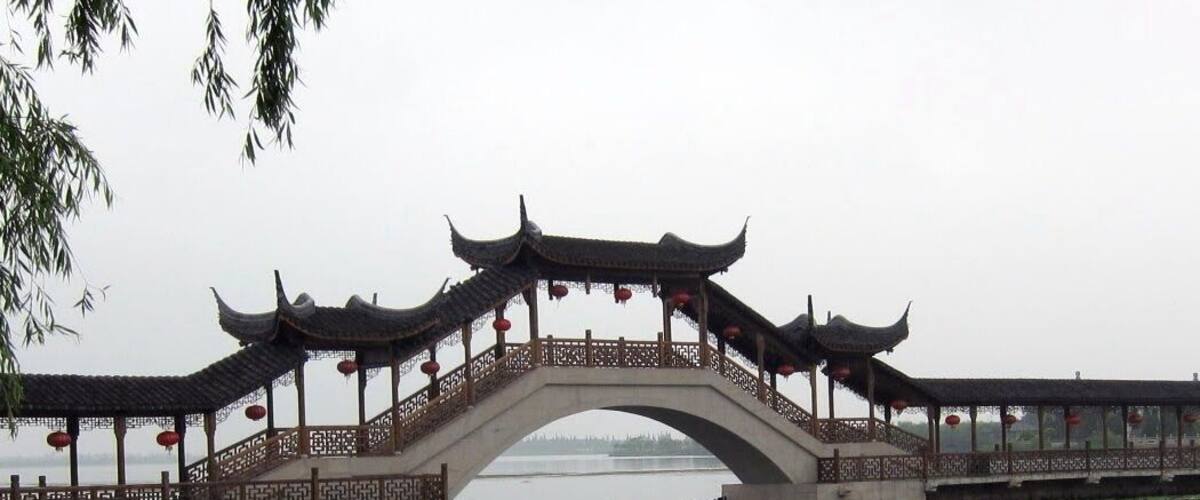 Kunshan Jinxi town - a beautiful historical water town hidden between the border of Shanghai and Jiangsu. It is located in the southwest of Kunshan city, about 45 minutes drive from Shanghai.