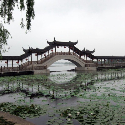 Kunshan Jinxi town - a beautiful historical water town hidden between the border of Shanghai and Jiangsu. It is located in the southwest of Kunshan city, about 45 minutes drive from Shanghai.