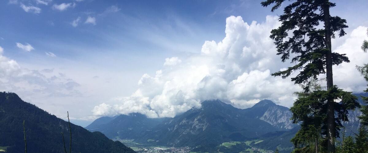 Panorama montrant la vallée du Zillertal ( Tyrol)