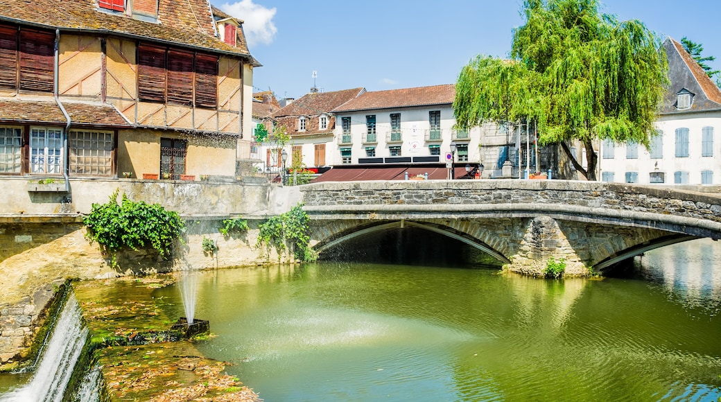 萨利耶德贝阿尔恩