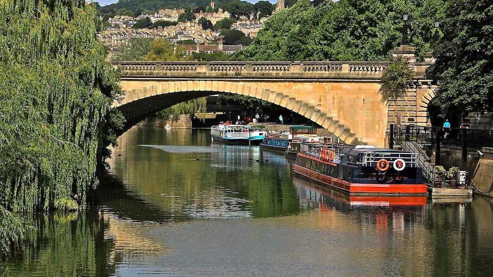 Great day hiking around the city of Bath and some of the rural areas - historical buildings site #ancient #nationalpark #England #reflections #travel #landscape #water
#hiking