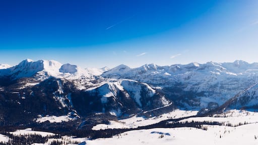 Zauchensee panorama during a beautiful sunny winter day