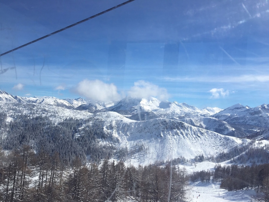Skiing in Zauchensee