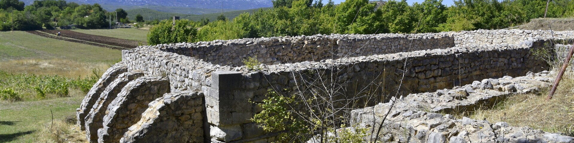 Tilurium, Military Sleeping Quarters, Trilj is a municipality and town in inland Dalmatia, Croatia