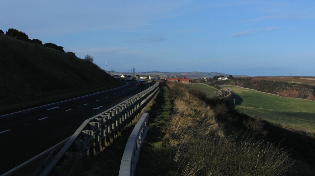 Coast in Scotland south of Burnmouth, where the East Coast Main Line and the A1 road pass close to the North Sea. Panoramic image created with hugin and enblend.
