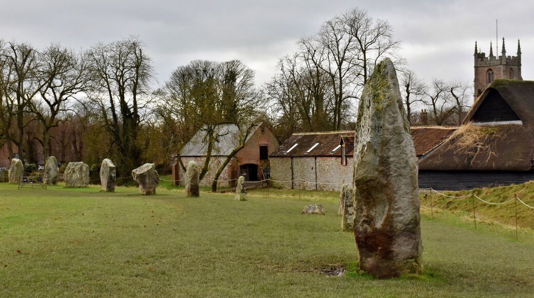 Today was our first #lksawaydays of 2020 #ukoutandabout We left Reading and headed out to the Wiltshire village of Avebury to have a walk around the Neolithic henge, visit the museum and have some lunch in the Red Lion. Its been over 20 years since the LKs last visited so were looking forward to re-visiting. There are no charges to walk amongst the stones which make up the largest megalithic stone circle in the world, but there are separate charges for the museum and the Avebury Manor. The main car park is £4 for the day but not very big considering the volume of visitors Avebury sees, so if you visit we would suggest outside peak months. The purpose of the the stone circle is unknown but its believed to be a ritual complex, the site is a sacred site to the contemporary Pagans and if you are lucky on your visit you may see Druidic rites taking place. Its a pleasant half day and if the weather is a little moody it can add to the visit too! #avebury #aveburystones #stones #stonecircle