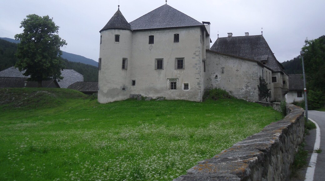 Glurnhör (Hebenstreit), ein Ansitz in St. Lorenzen (Südtirol)