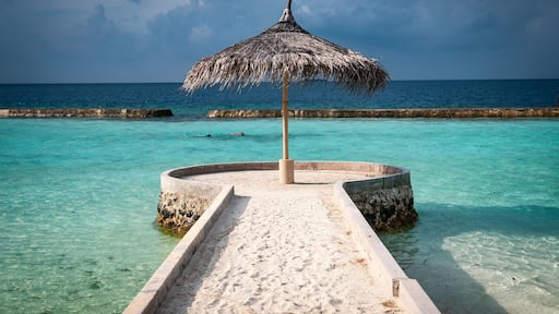 The end of the pier, Ellaidhoo island, Maldives
