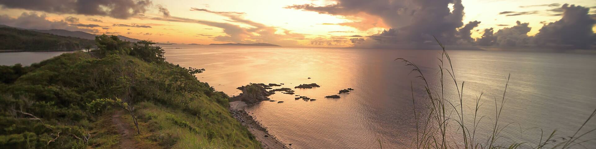 If you ever stay overnight in Aglicay Beach, wake up early and follow the trail that ends up to this cliff. Then, wait and watch as the first light of dawn envelops everything in a soft morning glow. #Asia #Philippines #Romblon #sunrise #dawn #morning #localsecrets