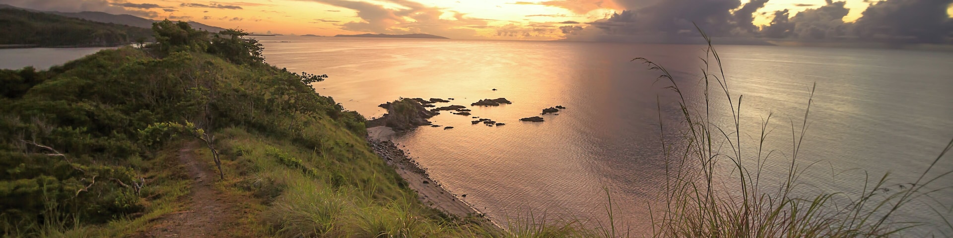 If you ever stay overnight in Aglicay Beach, wake up early and follow the trail that ends up to this cliff. Then, wait and watch as the first light of dawn envelops everything in a soft morning glow. #Asia #Philippines #Romblon #sunrise #dawn #morning #localsecrets