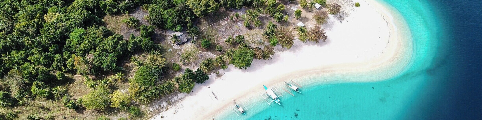 Debotunay Island is good place to escape from Coron. White sand and clear blue water.
For full story please visit our blog
https://photographymmholusza.wordpress.com/2018/01/03/first-blog-post/