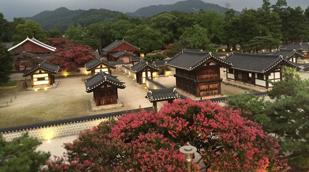 good place "cafe" for tour at traditional village in Jeon-ju of southkorea.