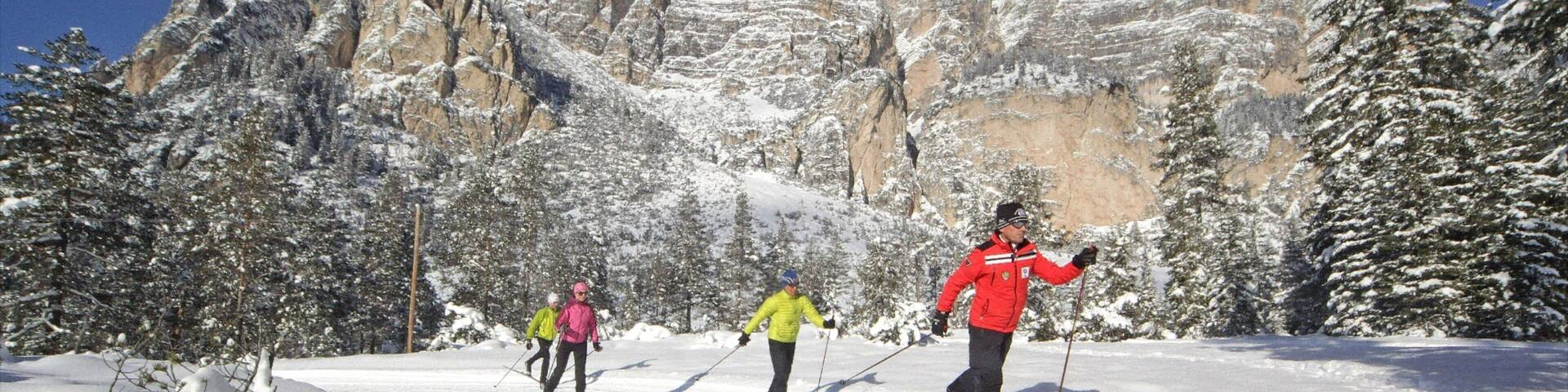 Alta Badia which includes snow, snow skiing and mountains