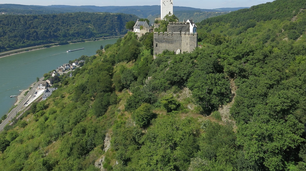 Sterrenberg Castle seen from Liebenstein Castle