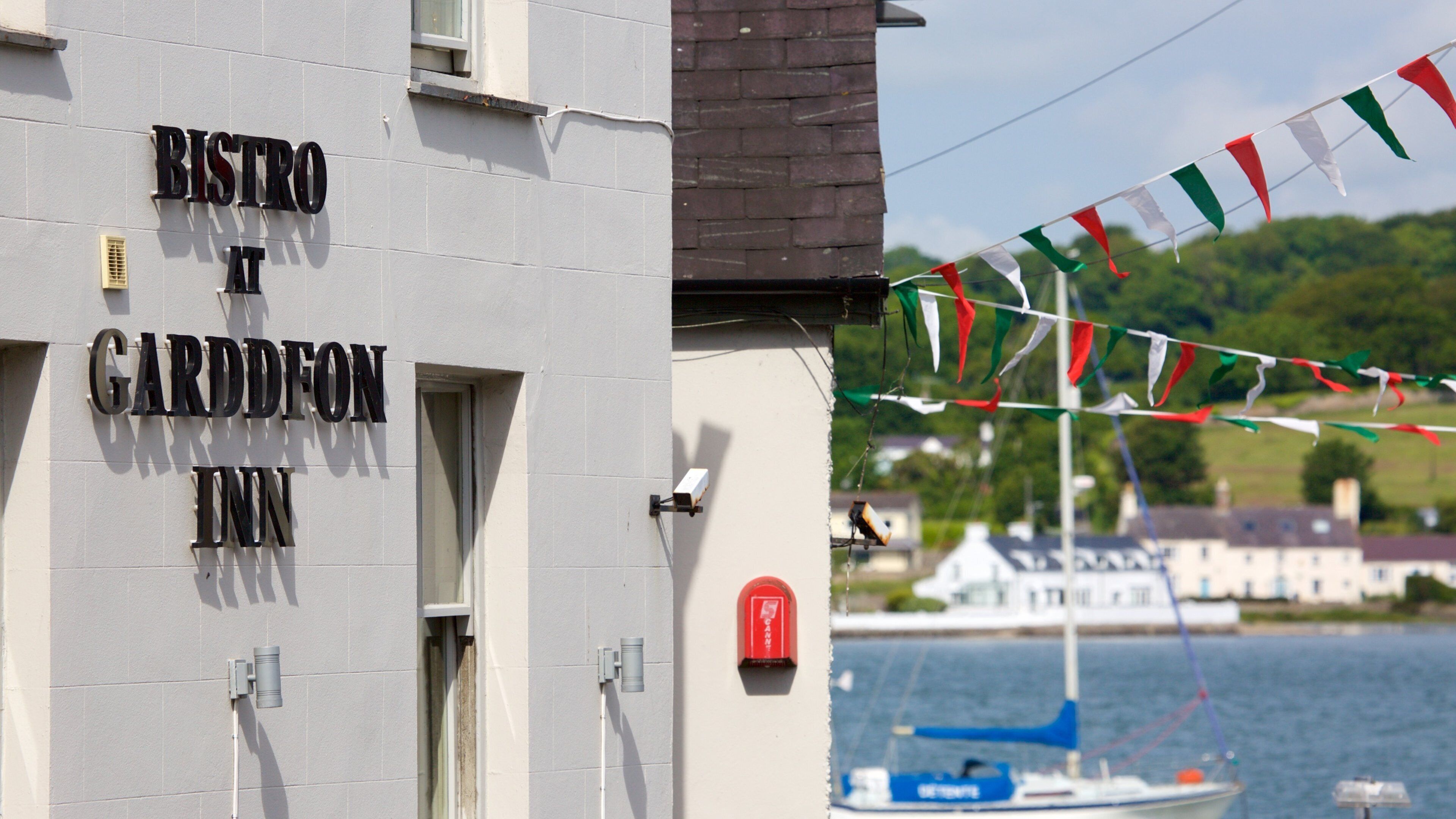 Y Felinheli caracterizando sinalização