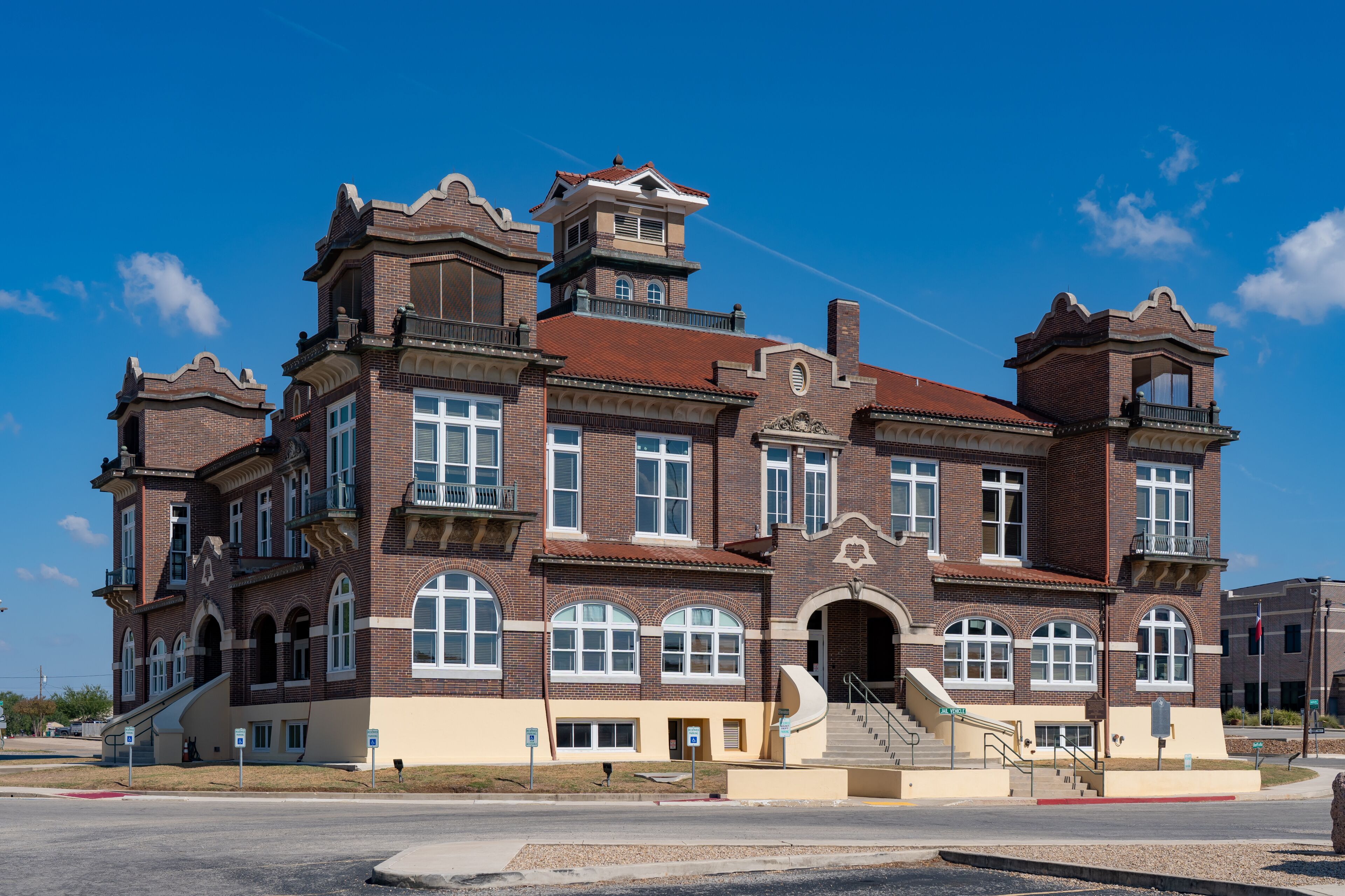Atascosa County Courthouse in Jourdanton, Texas