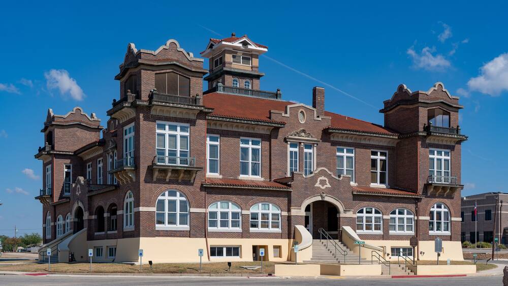 Atascosa County Courthouse in Jourdanton, Texas