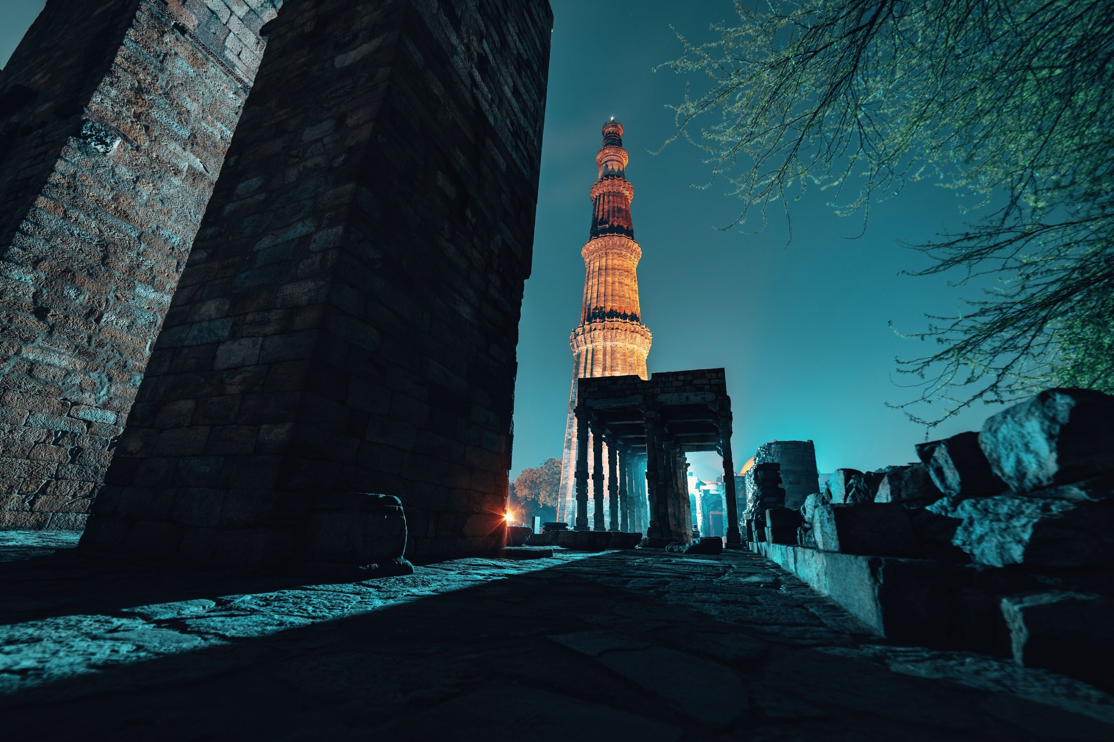 Qutub Minar at night