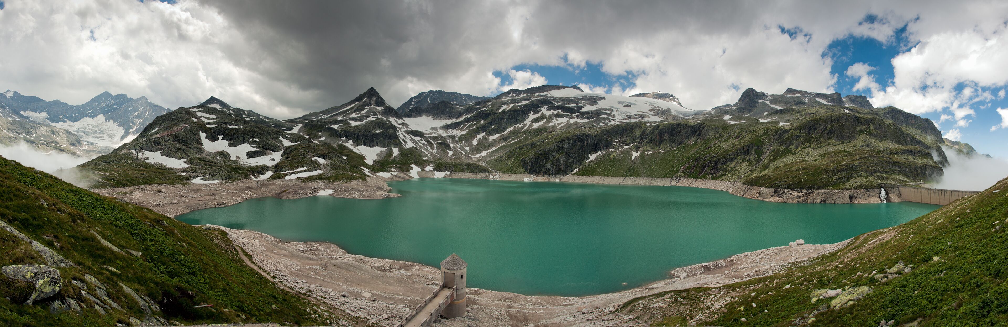 Alps near Wei§see with fog in Uttendorf