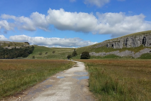 A beautiful tarn and there is a circular walk to do to take it all in.
https://www.nationaltrust.org.uk/malham-tarn-estate/trails/malham-tarn-upland-farm-circular-walk
#LifeatExpedia