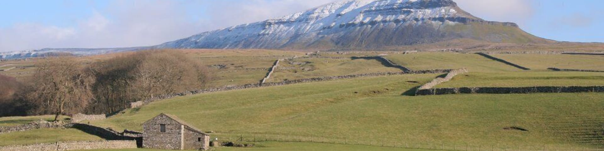 Farmland near Horton Bridge. Looking towards Pen-y-ghent