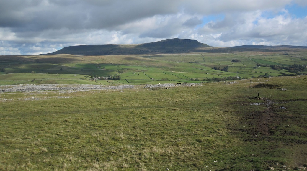 A view of Ingleborough far more familiar taken approximately half a mile from Horton-in-Ribblesdale station
