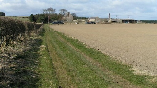 Wandylaw Farm From the footpath to the east; the 1940s map has "Windy Law". Note the chimney, a common feature of farms in this area.