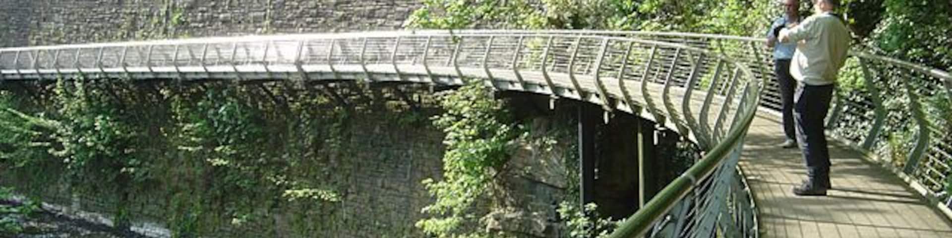 Torrs Millennium Walkway looking west Other pictures for this square show how dramatic this new walkway is