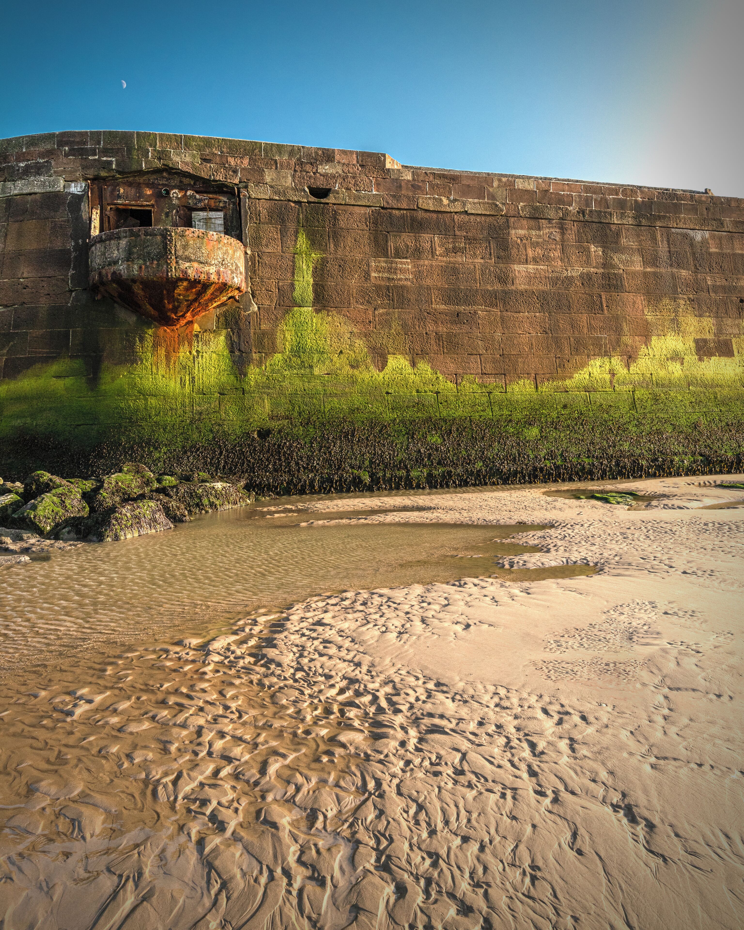 Fortfull
Fort Perch Rock, New Brighton, 7 August 2019.
Canon 6D MK2, 24-70 F4 L @ 24mm, F11, 1/200, ISO 800.
GOBE CPL Filter
#landscapephotography #photography #FortPerchRock #NewBrighton #newbrightonbeach #liverpool #wallasey #gobefilters