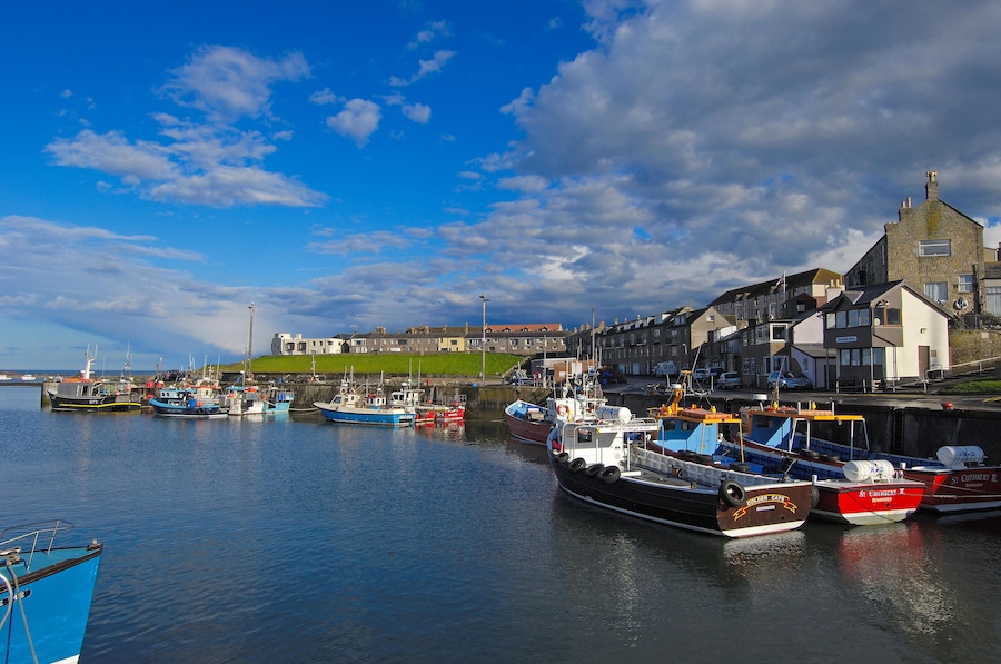 ECY532 Fishing boats in harbour, seahouses, Northumberland, England, UK, Europe