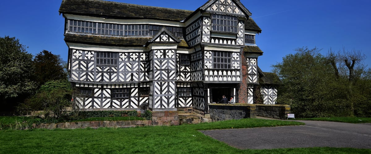 LITTLE MORETON HALL Wikidata has entry Q2943130 with data related to this building.