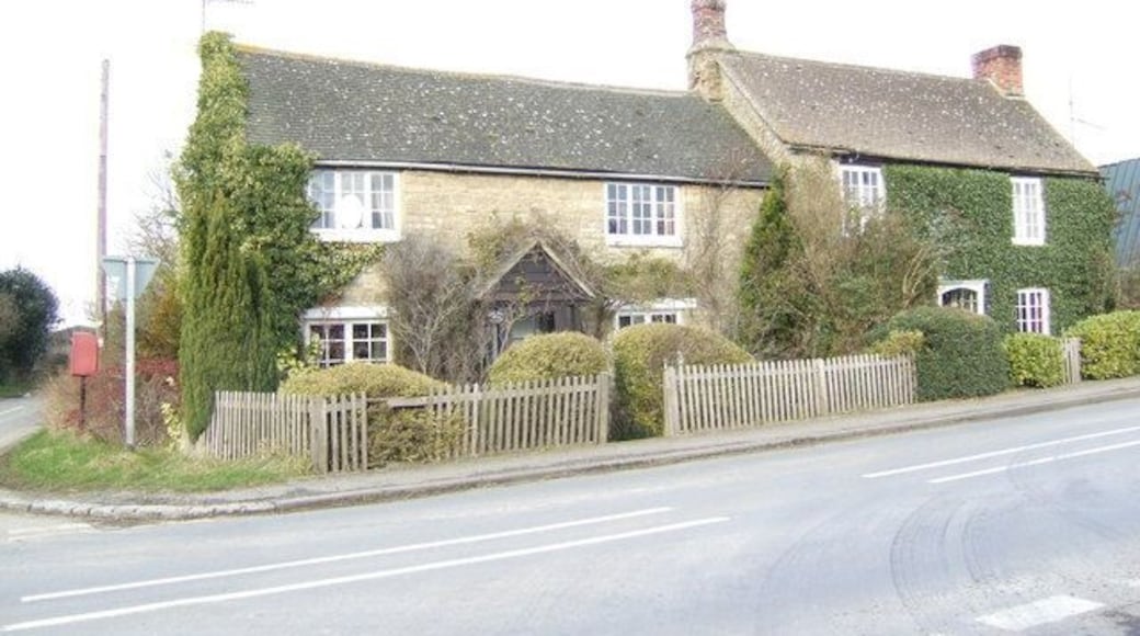 Cottages at Cote crossroads