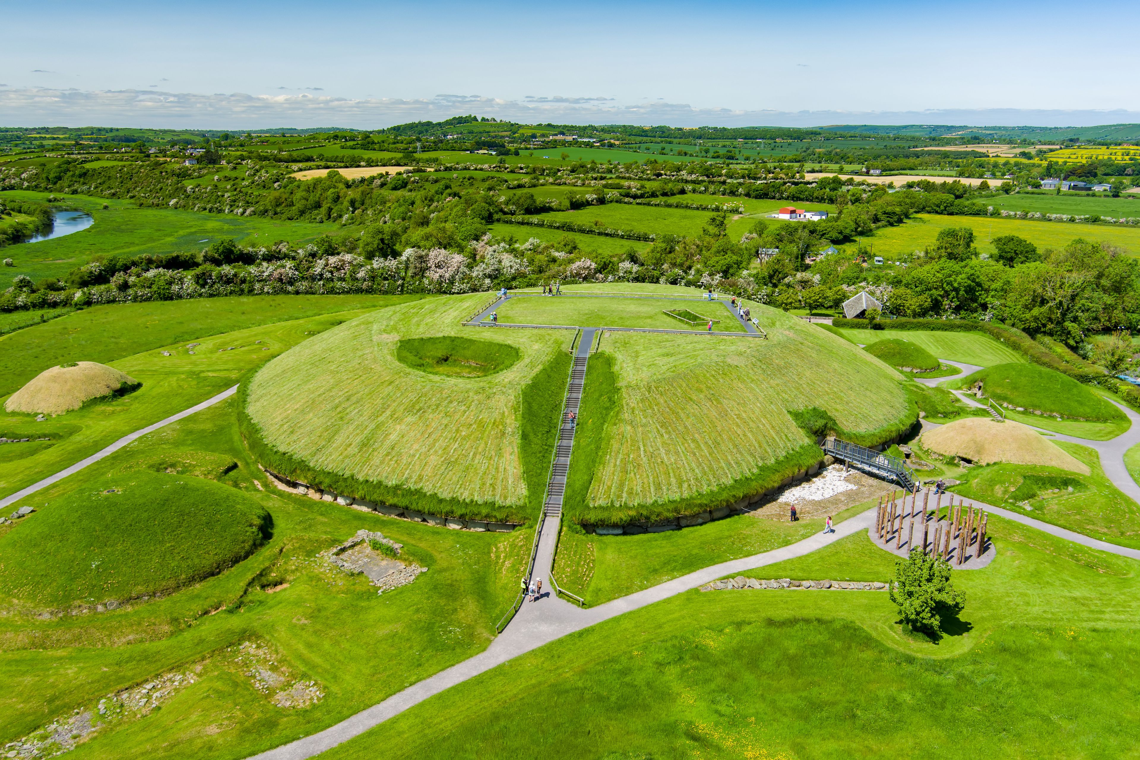 Aerial view of Knowth, the largest and most remarkable ancient monument in Ireland. Prehistoric passage tombs, part of the World Heritage Site of Bru na Boinne, valley of the River Boyne.