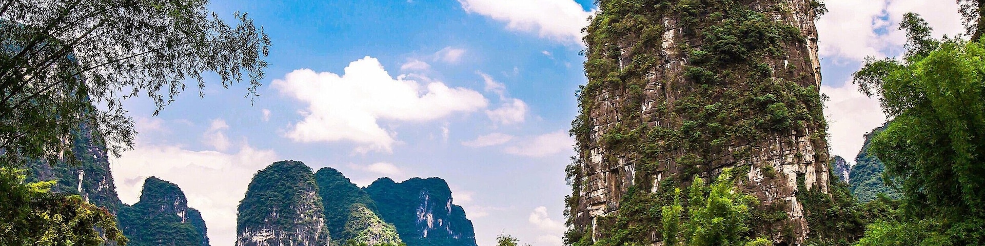 Make a sudden journey,here is beautiful #Yangshuo of Guilin,China.
https://twitter.com/Beautifulgx